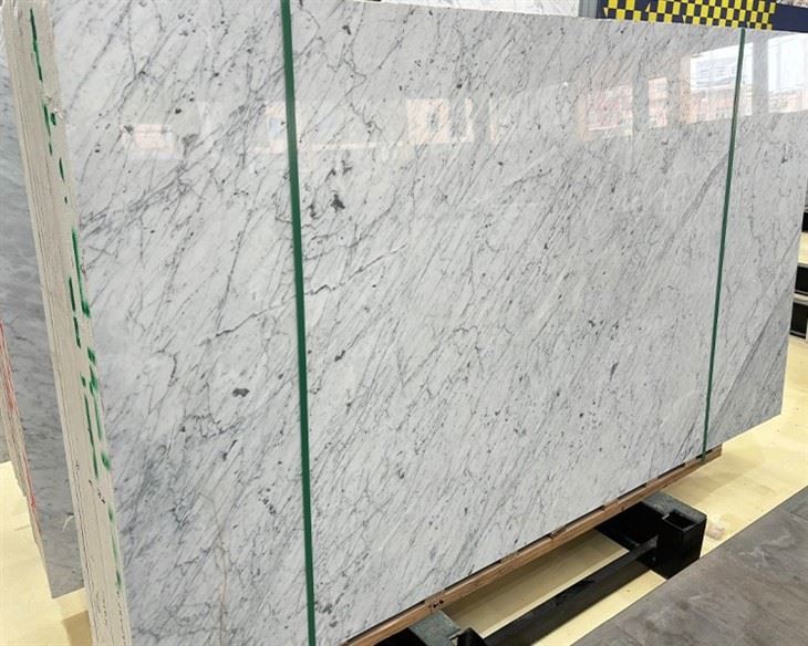 carrara white marble